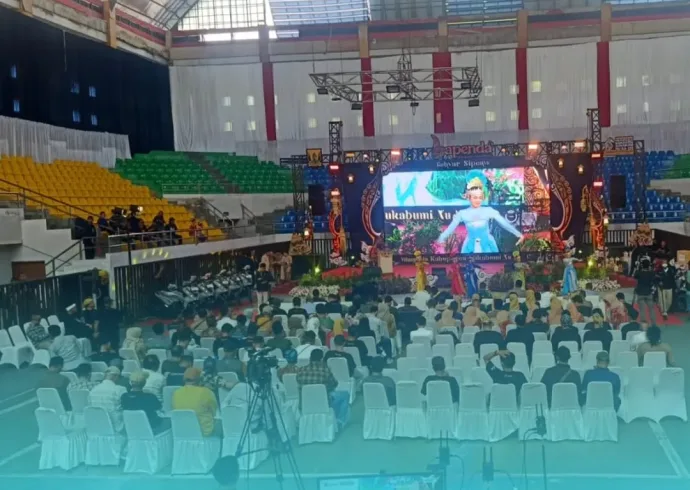 Kegiatan Pemdes Karangtengah Bisa Hari Senin, 1 September 2025.➡️ Meeting Kepala Desa Dan Pera (2)