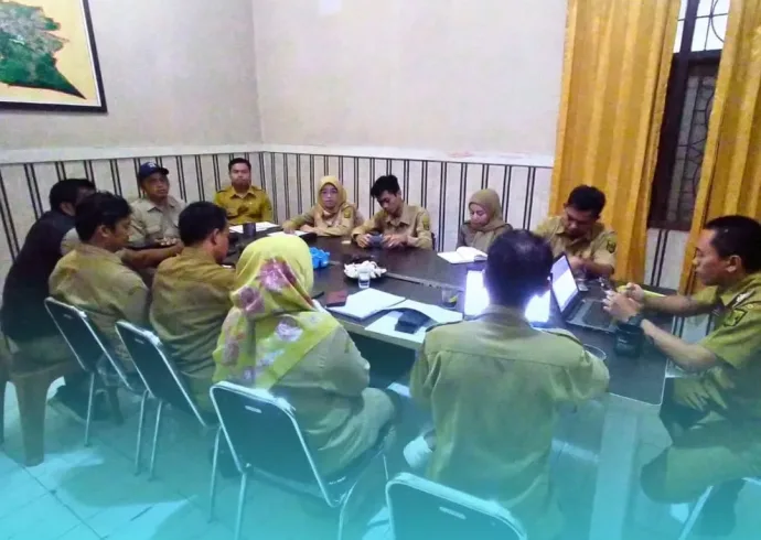 Kegiatan Pemdes Karangtengah Bisa Hari Senin, 3 November 2025.➡️ Meeting Kepala Desa dan Peran (1)
